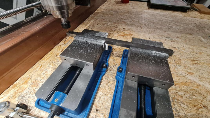 Cutting steel replacement spacers